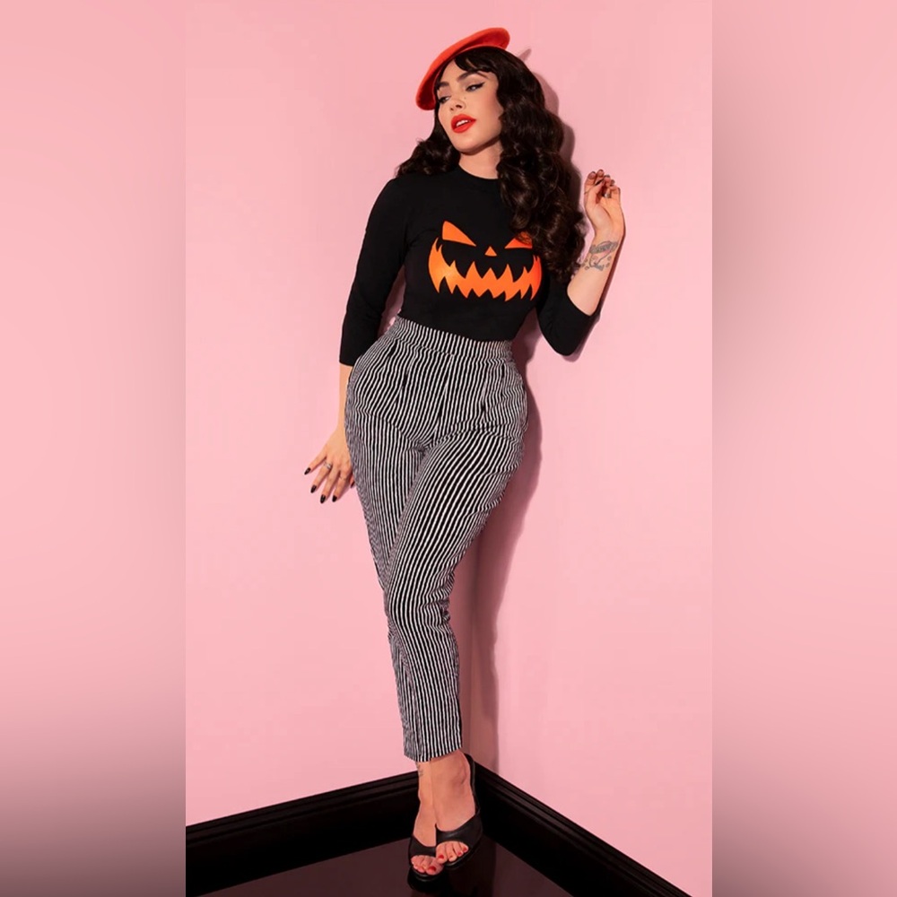 CIGARETTE PANTS IN BLACK STRIPES - VIXEN BY MICHELINE PITT